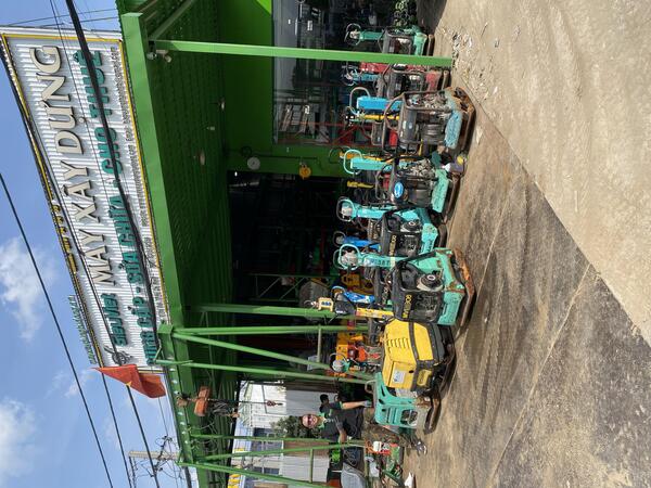 Máy đầm bàn thủy lực