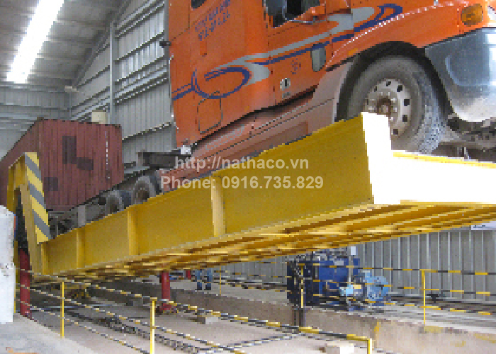 Bàn nâng container 60 tấn - Công Ty TNHH Máy Và Thiết Bị Thủy Lực Nam Thành