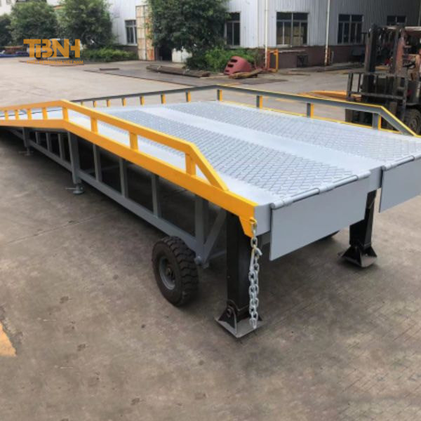 Cầu dẫn thủy lực 6 tấn