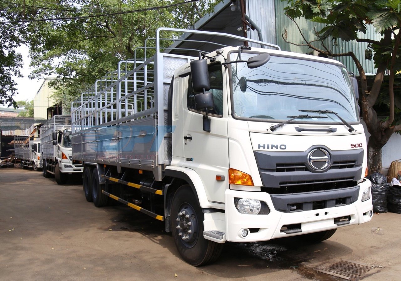 Xe tải HINO - Công Ty TNHH Đại Phát Tín