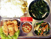 Suất ăn công nghiệp