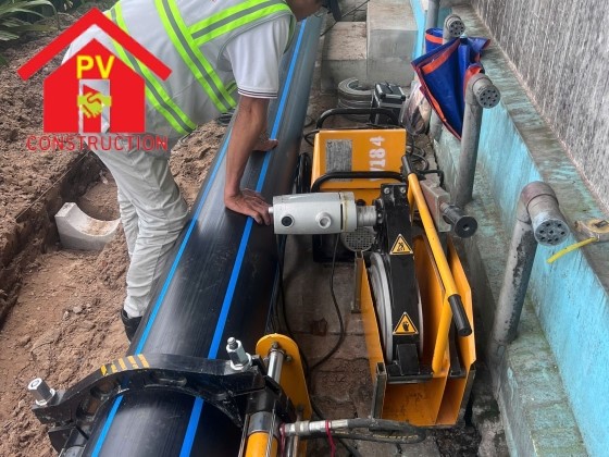 Thi công hố ga và hệ thống ống HDPE thoát nước thải