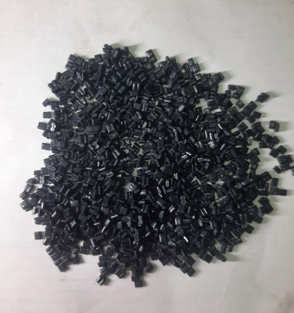 Hạt nhựa PP đen - Công Ty Cổ Phần Q.M.T - JP Plastic