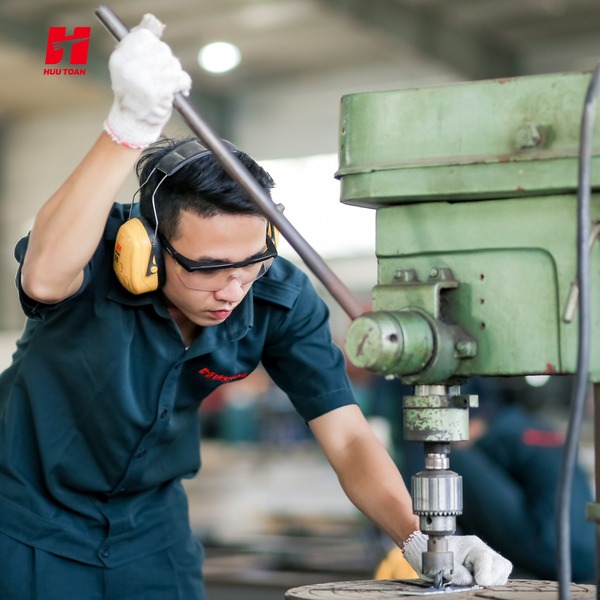 Bảo trì, bảo dưỡng máy phát điện - Máy Phát Điện Hữu Toàn - Công Ty TNHH Hữu Toàn Group
