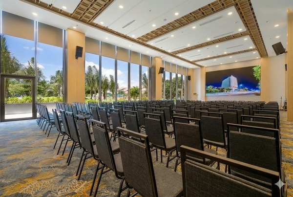 Ghế hội nghị sản xuất theo yêu cầu - Bàn Ghế Nội thất XCOM - Công Ty TNHH XCOM