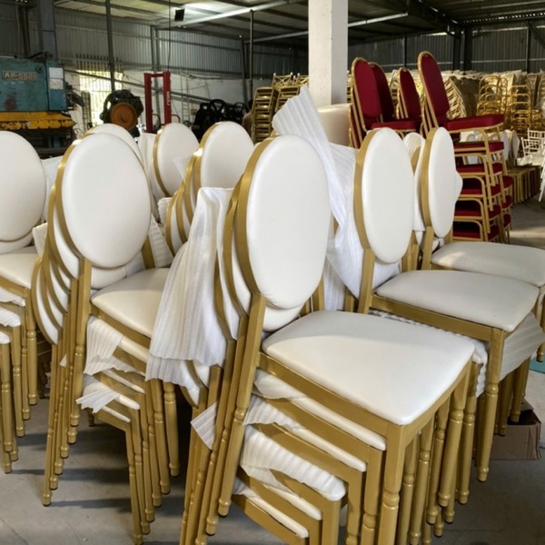 Ghế louis khung sắt sơn tĩnh điện chân to nệm rời - Bàn Ghế Nội thất XCOM - Công Ty TNHH XCOM