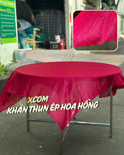 Khăn bàn tròn thun ép hoa hồng cắt vuông 1m6x1m6 - Bàn Ghế Nội thất XCOM - Công Ty TNHH XCOM