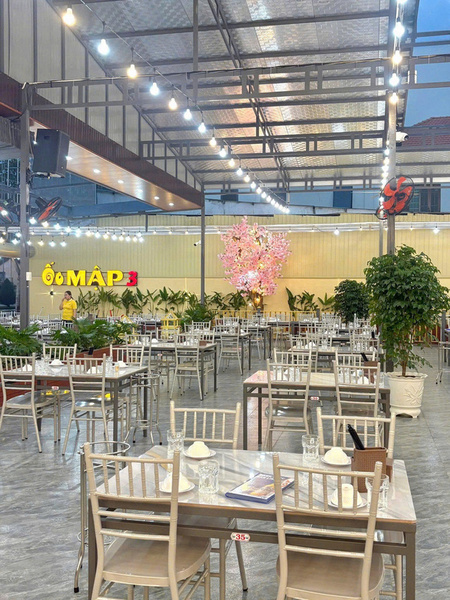 Quán ốc Mập 3 - Bàn Ghế Nội thất XCOM - Công Ty TNHH XCOM