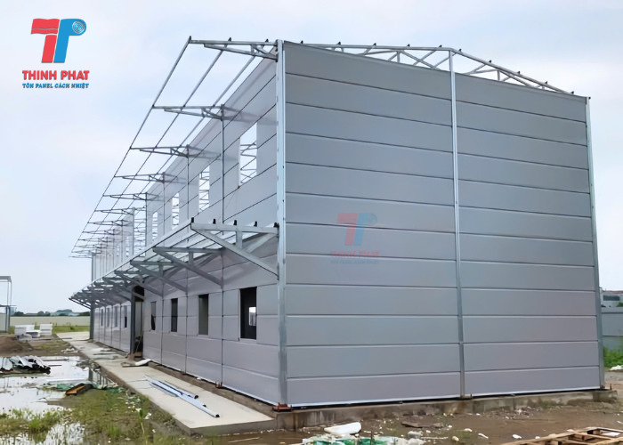Nhà xưởng Panel EPS vách ngoài - Cách Nhiệt Thịnh Phát - Công Ty TNHH Cách Nhiệt Thịnh Phát