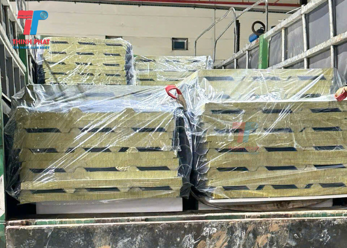 Panel Rockwool mái - Cách Nhiệt Thịnh Phát - Công Ty TNHH Cách Nhiệt Thịnh Phát