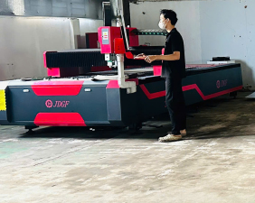 Máy cắt laser