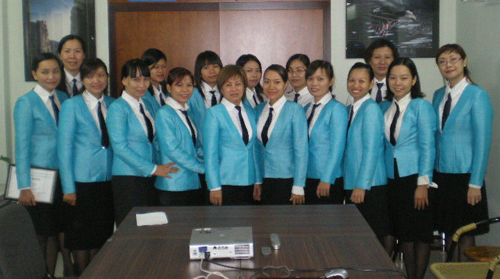 Đội ngũ nhân viên từ năm 1997 - Trung Tâm Thẩm Mỹ Hoàng Hạc - Công ty TNHH Hoàng Hạc Academy Of Derma-Cosmetics
