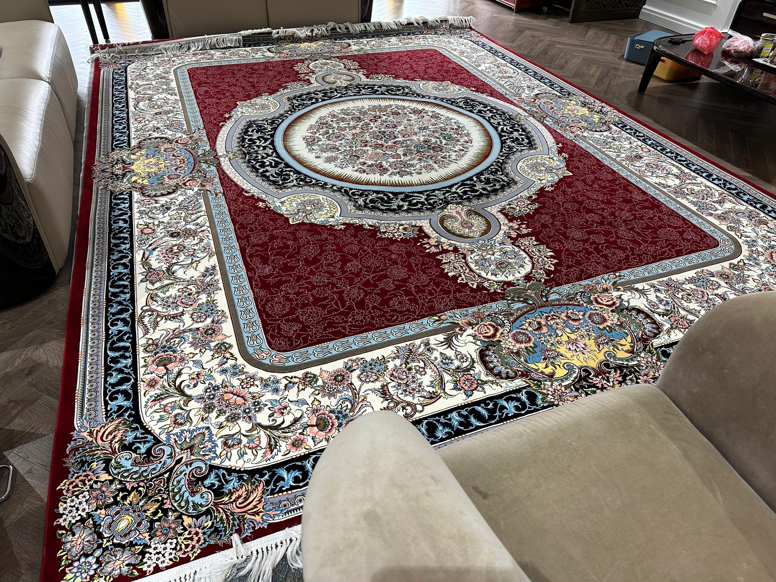  - Công Ty TNHH Xuất Nhập Khẩu Âu Á