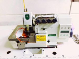 Máy vắt sổ liền trục Zoje