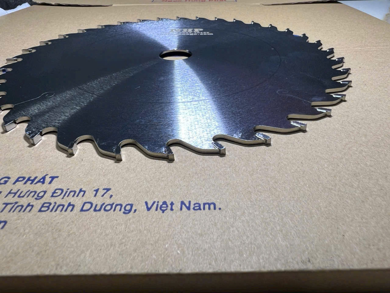 Lưỡi cưa 520 cắt nhôm tấm