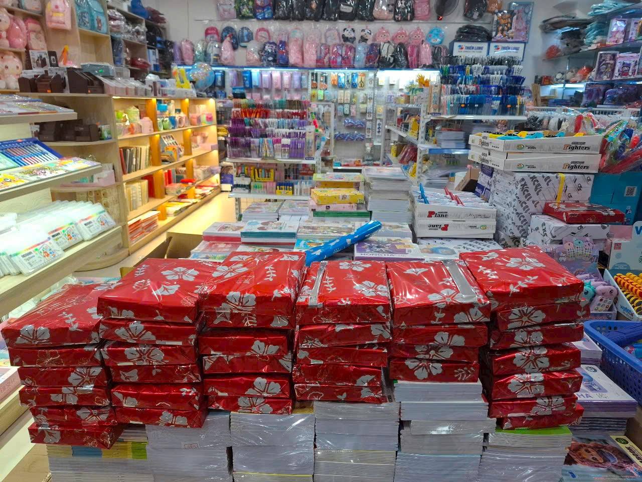 Đồ dùng học sinh