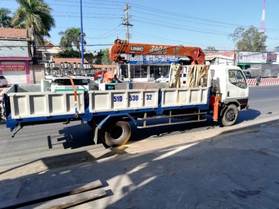 Xe cẩu - Xe Nâng Linh Lam Thành - Công Ty TNHH Linh Lam Thành Transport