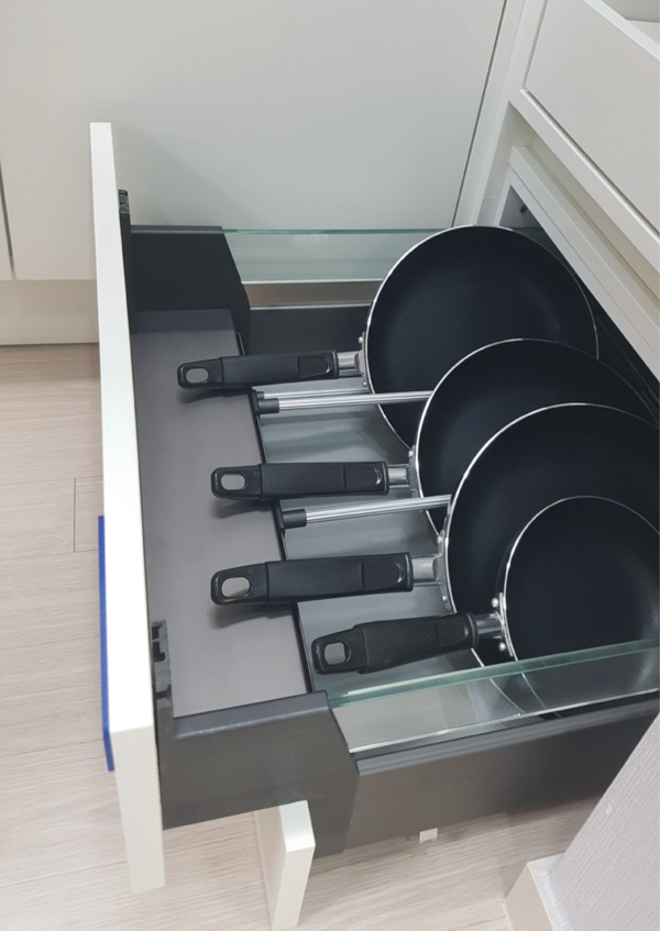 Ngăn kéo đựng chảo - Đồ Gia Dụng Inox Daijin Vina - Công Ty TNHH Daijin Vina