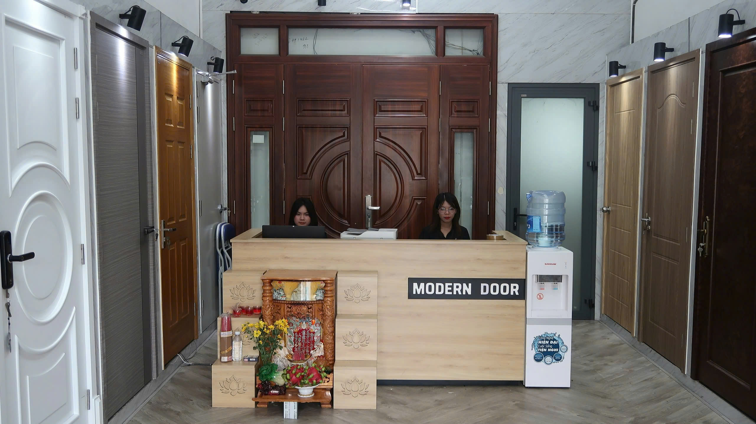 Hình ảnh công ty Modern Door