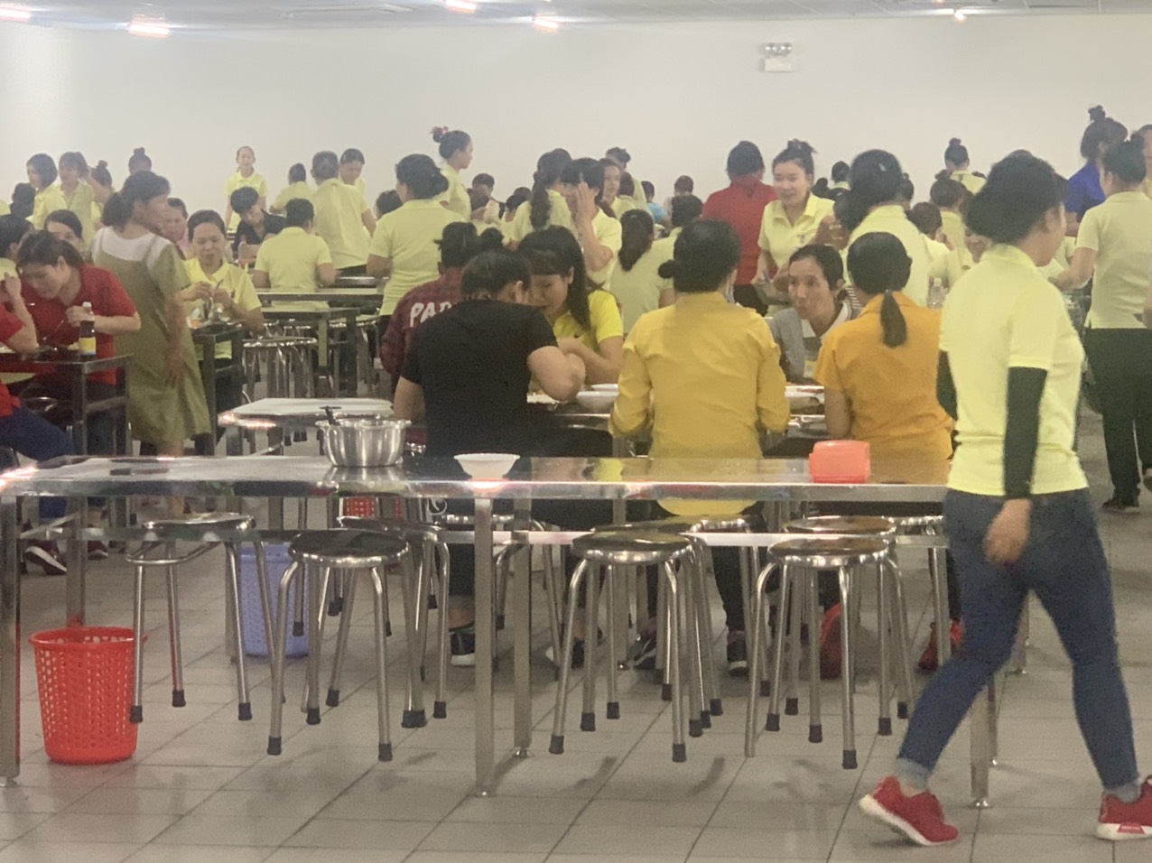 Dịch vụ cung cấp suất ăn công nghiệp