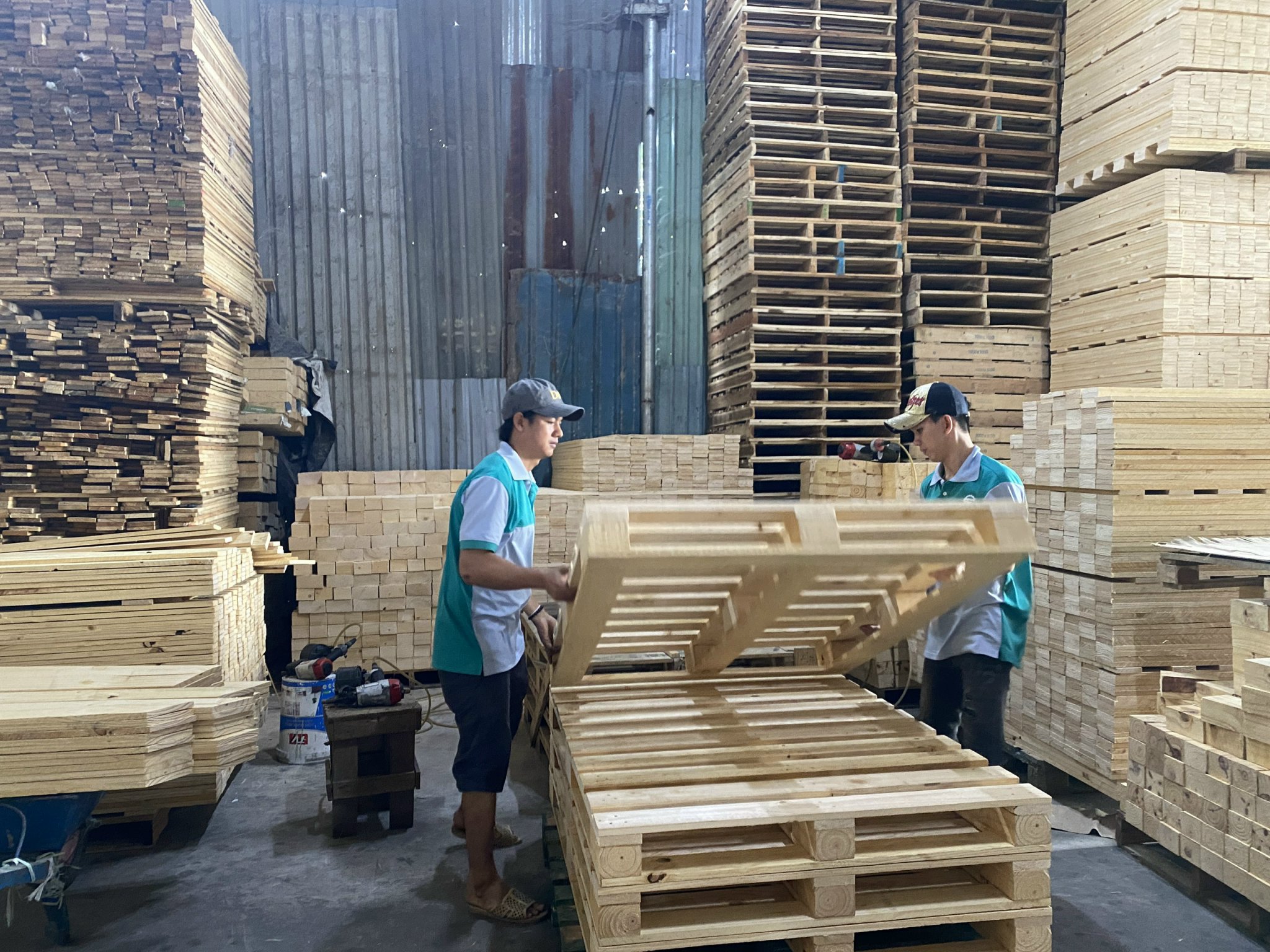 Pallet gỗ - Công Ty TNHH Sky Pak