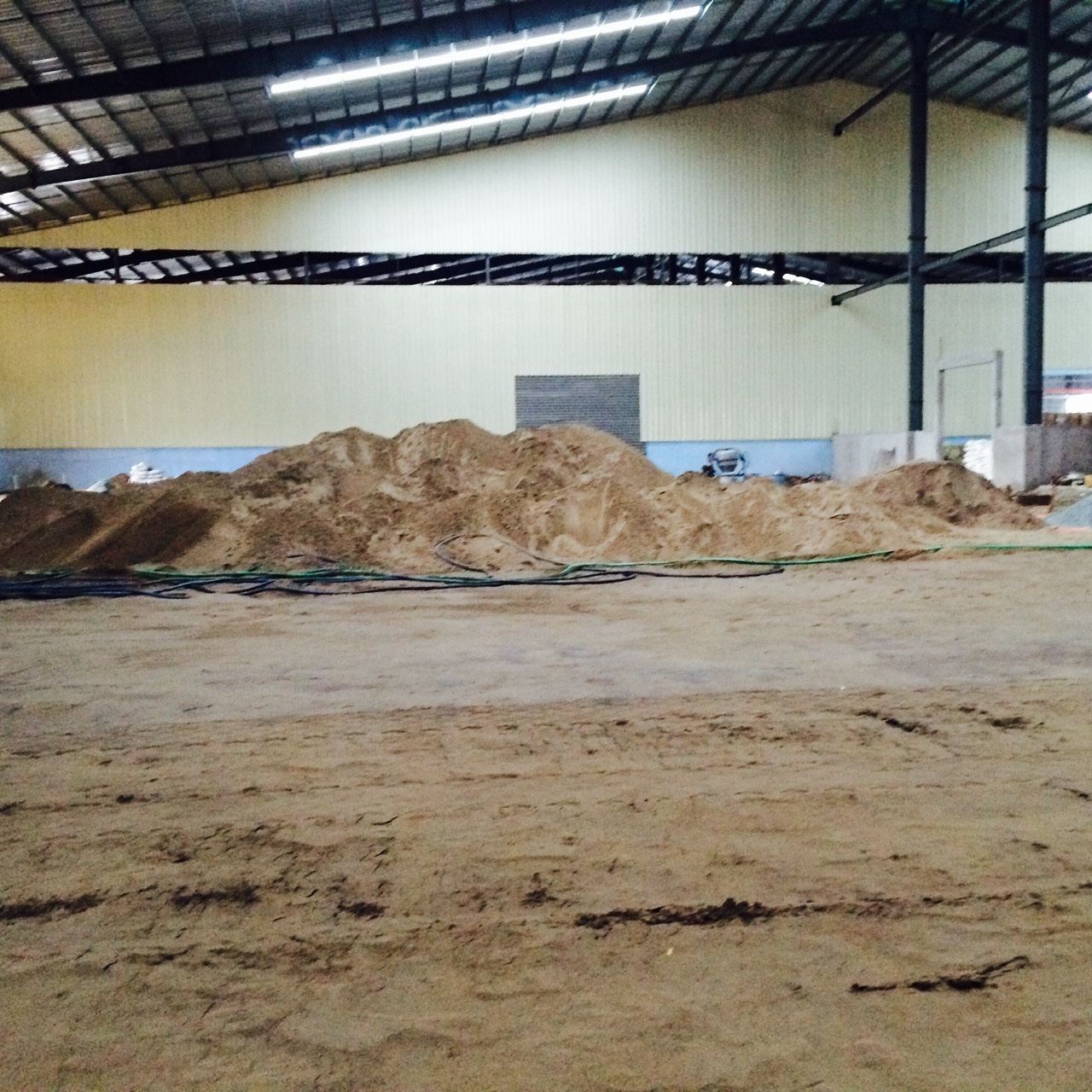 Thi công công trình nhà xưởng