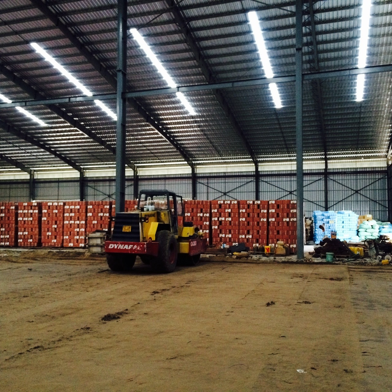 Thi công công trình nhà xưởng