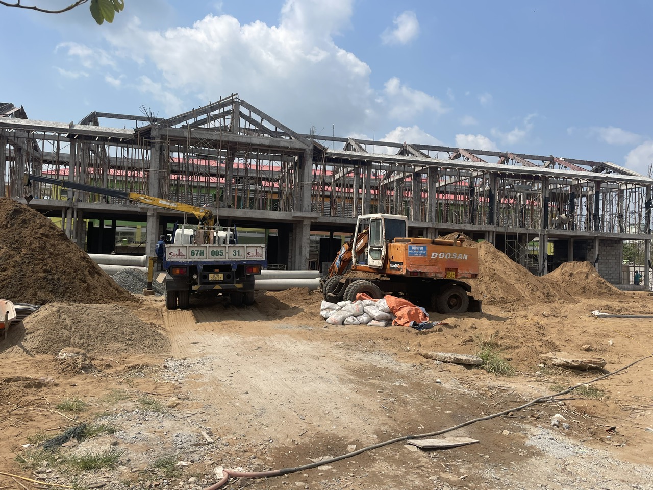 Thi công công trình trường học