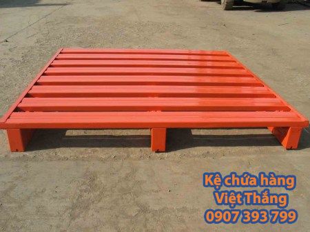 Pallet thép - Kệ Chứa Hàng Việt Thắng - Công Ty TNHH Cơ Khí Công Nghiệp Việt Thắng