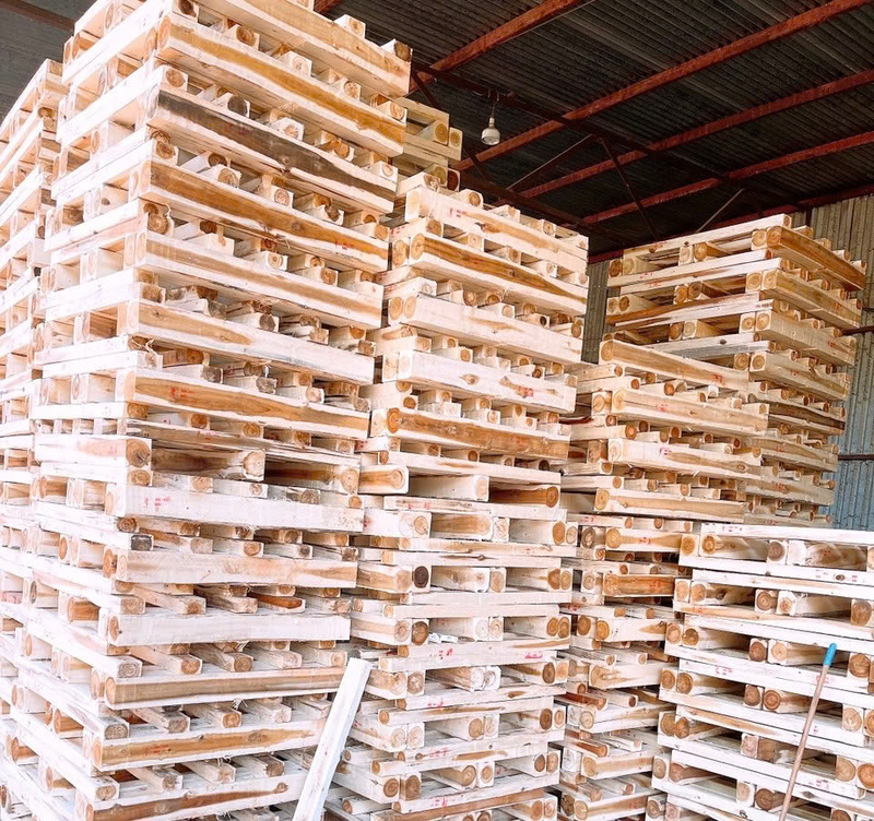 Pallet gỗ 2 hướng nâng - Pallet Gỗ Hoàng Huy Phát - Công Ty TNHH Sản Xuất TMDV Hoàng Huy Phát