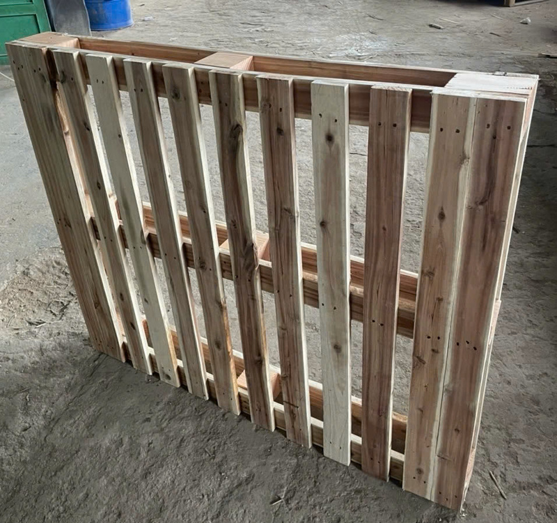 Pallet gỗ 4 hướng nâng - Pallet Gỗ Hoàng Huy Phát - Công Ty TNHH Sản Xuất TMDV Hoàng Huy Phát