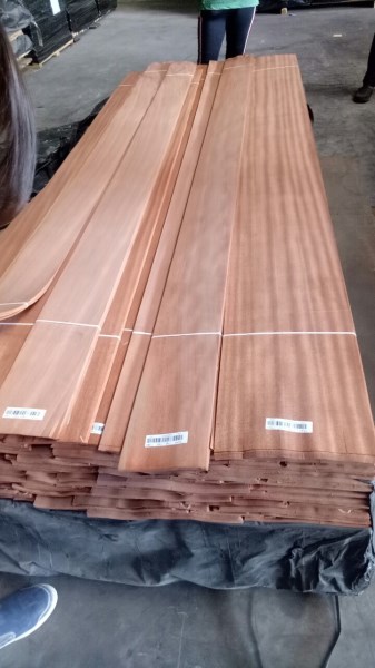 Ván veneer, gỗ veneer - Ván Lạng Thành Long - Công Ty TNHH Thương Mại Sản Xuất Gỗ Thành Long