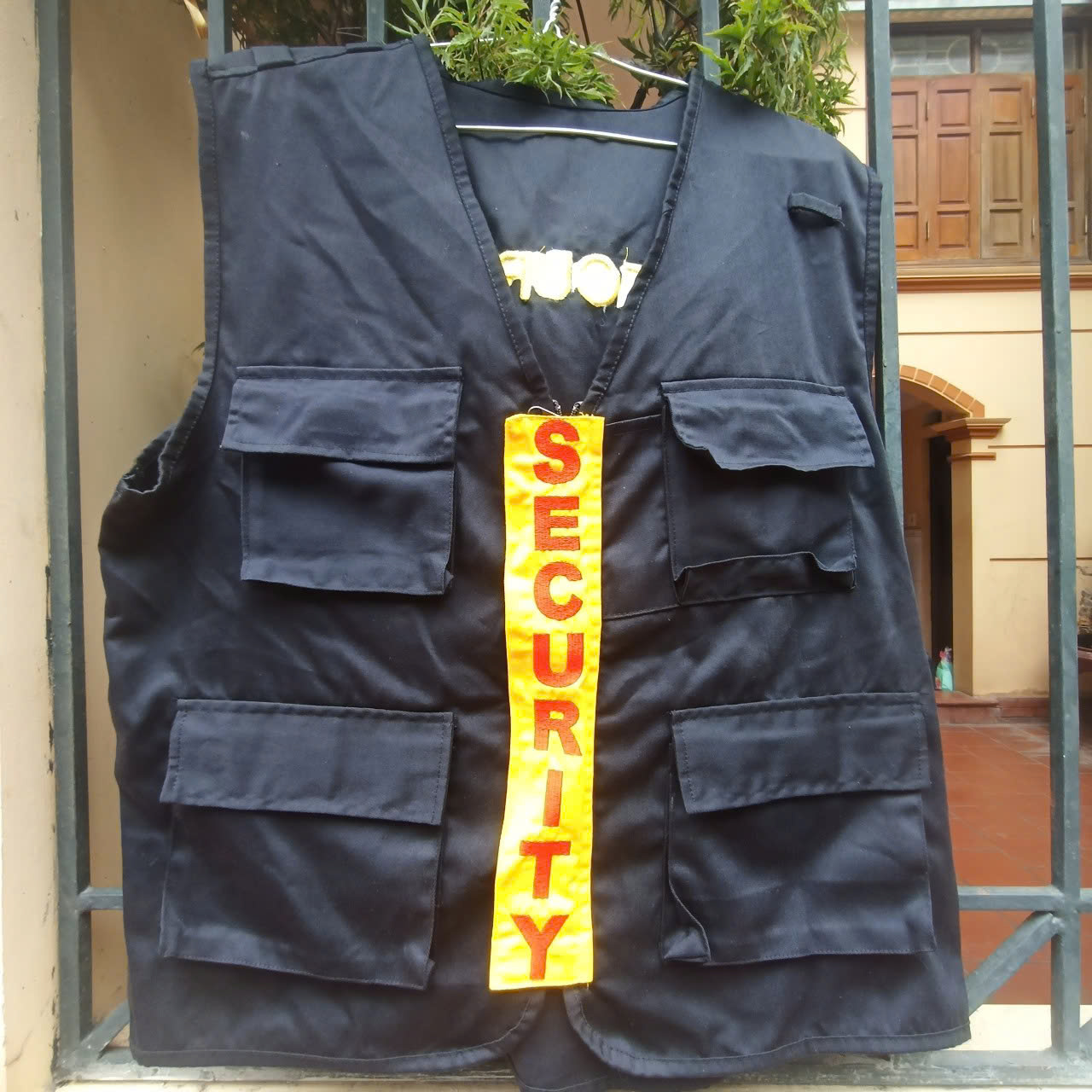 Áo ghi lê phản quang