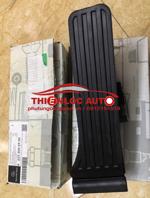 Bàn đạp chân ga Mercedes W204 W222
