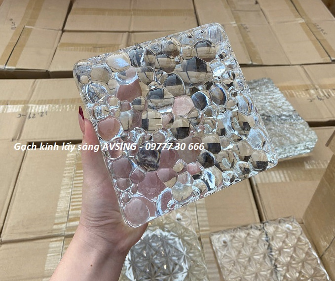 Gạch kính nổi hiệu ứng 3D tròn - Nhôm Kính Âu Việt - Công Ty CP Đầu Tư Và Thương Mại Âu Việt