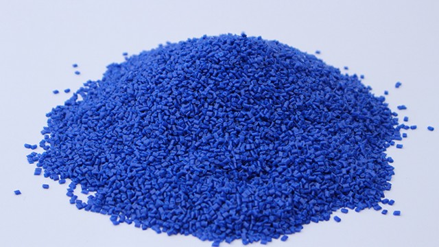 Hạt nhựa cô đặc màu xanh dương - Hạt Nhựa Màu DAPLAST - Công Ty Cổ Phần DAPLAST
