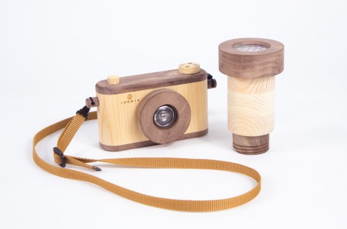 Camera gỗ