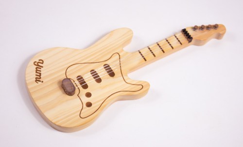 Guitar gỗ