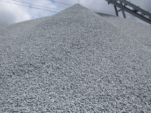 Đá xây dựng 02 - Vật Liệu Xây Dựng Và San Lấp Mặt Bằng Thảo Trang - Công Ty TNHH Thương Mại Dịch Vụ Vận Tải Thảo Trang