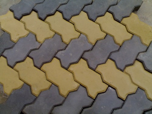 Gạch lát vỉa hè - Vật Liệu Xây Dựng Và San Lấp Mặt Bằng Thảo Trang - Công Ty TNHH Thương Mại Dịch Vụ Vận Tải Thảo Trang