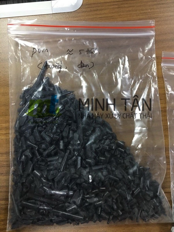 Thu gom & tái chế phế liệu - Xử Lý Chất Thải Minh Tân - Công Ty Cổ Phần Thương Mại Và Dịch Vụ Kho Vận Phú Hưng