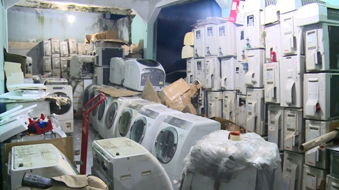 Tiêu hủy hàng điện tử, vải, giày dép đã qua sử dụng - Xử Lý Chất Thải Minh Tân - Công Ty Cổ Phần Thương Mại Và Dịch Vụ Kho Vận Phú Hưng