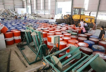 Xử lý chất thải nguy hại cho doanh nghiệp - Xử Lý Chất Thải Minh Tân - Công Ty Cổ Phần Thương Mại Và Dịch Vụ Kho Vận Phú Hưng