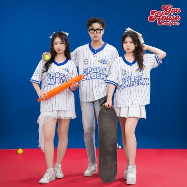 Áo đồng phục lớp sơ mi màu trắng “sport academy” phối line