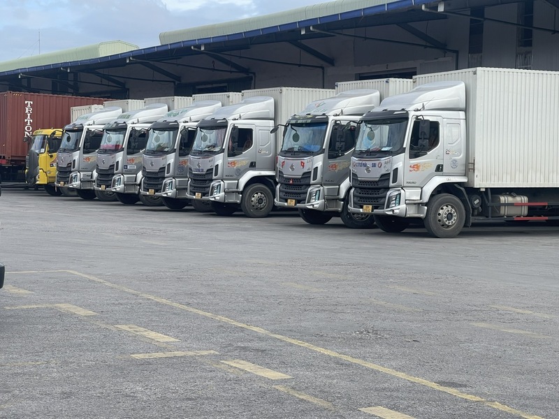 Vận tải bằng xe Container