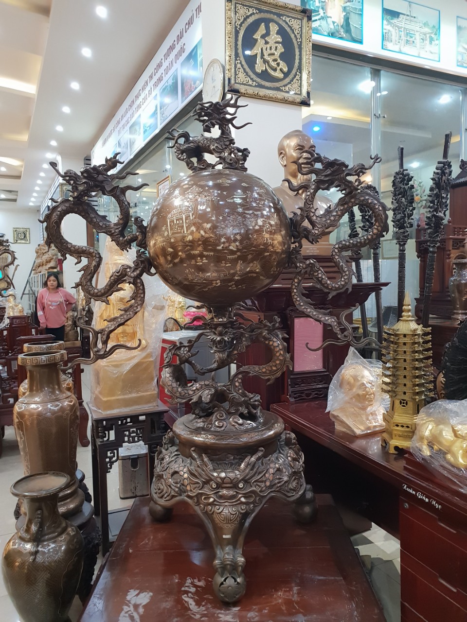 Giá ngà bằng đồng mạ vàng