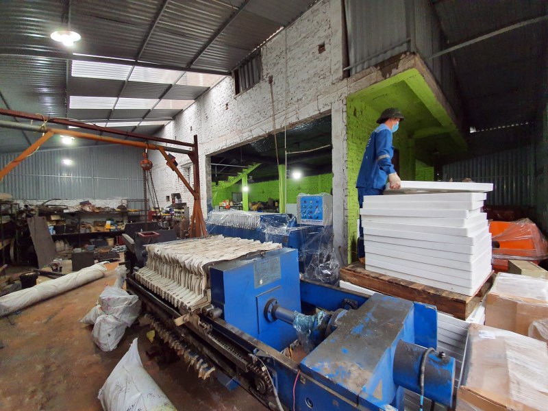 Nhà xưởng, máy móc sản xuất - Máy ép Bùn Khung Bản Mars - Công Ty TNHH Công Nghệ MARS VNP