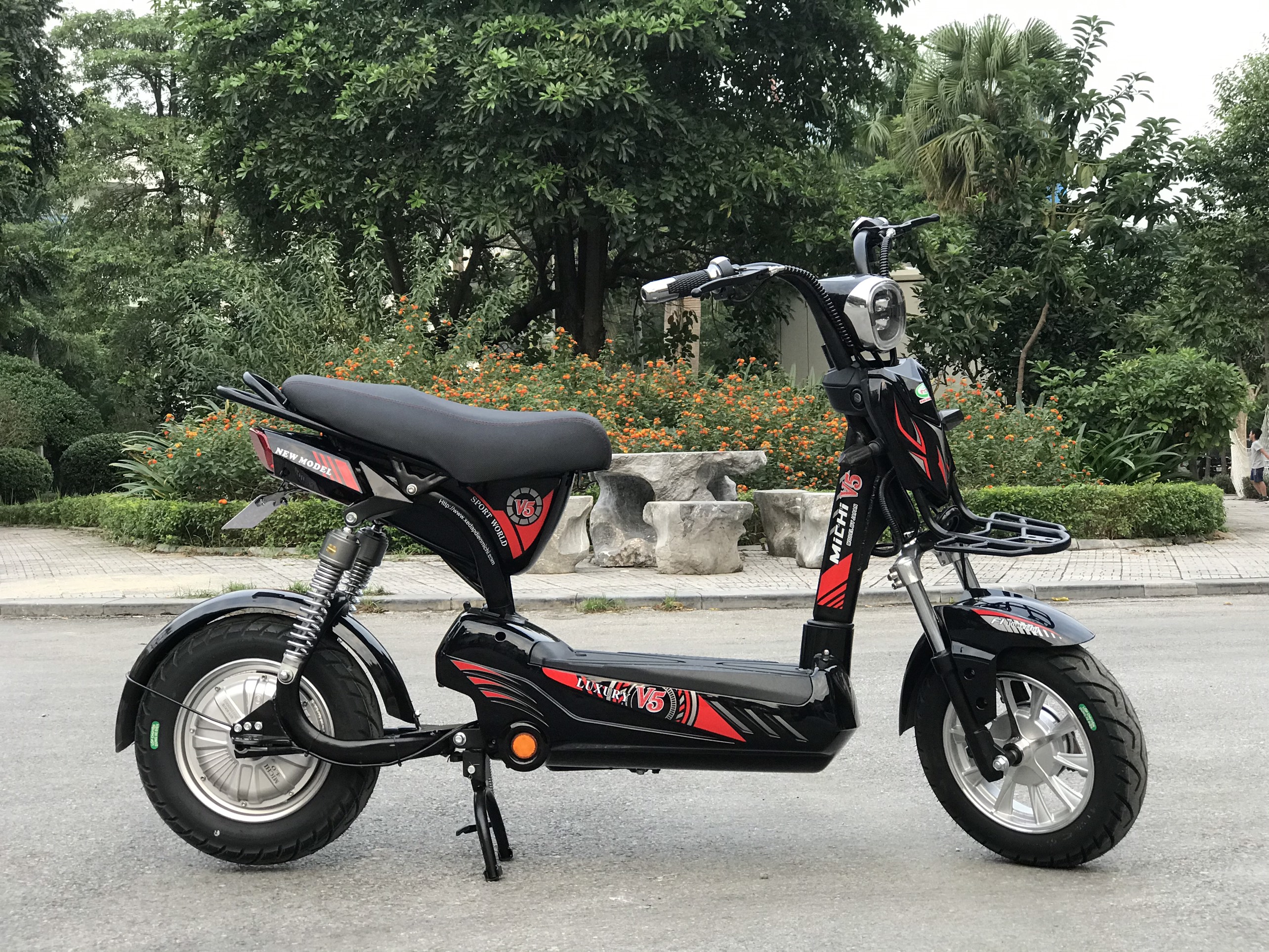 Xe đạp điện Michi V5 Luxury - Công  Ty TNHH Đầu Tư Và Phát Triển Minh Hoàng Bike
