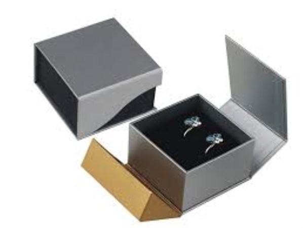 Hộp cứng cao cấp