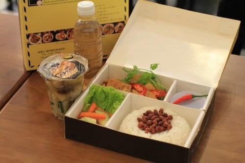 Hộp giấy đựng cơm